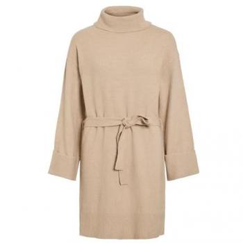 Robe en tricot marron à manches longues avec ceinture
