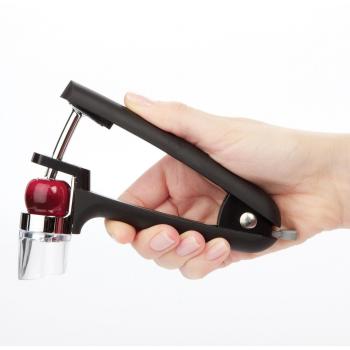 Edelstahl Olivenentkerner GoodGrips OXO 1071499