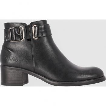 Botín Chika10 De Corte Clásico Y Hebilla Color Negro De Mujer