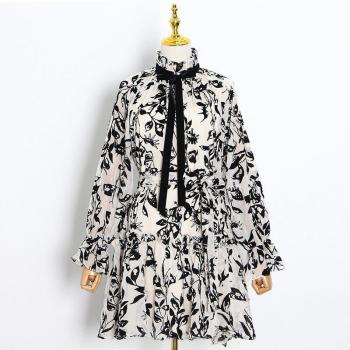VGH Lantern Sleeve Vintage Dress