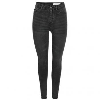 Noisy May Jeans