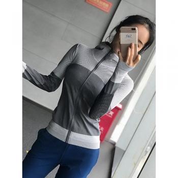 Chaqueta de Entrenamiento Rashguard con Capucha