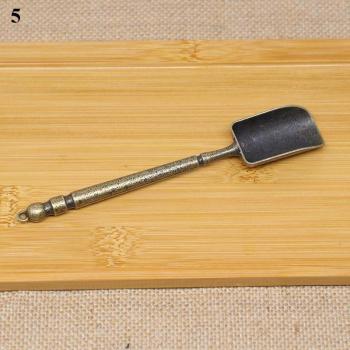 Tea Leaves Shovel
