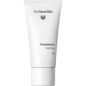 Dr hauschka mallow foundation 05 nutme g 30 ml