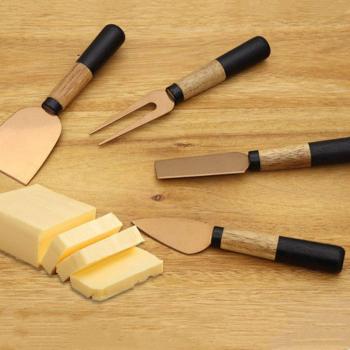 Set elegante de cuchillos de queso en oro rosa y acero inoxidable