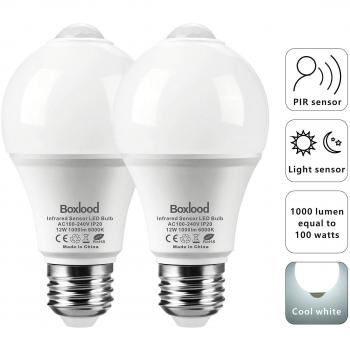 Motion Sensor Light Bulbs with Dusk to Dawn Sensor, 12W 100W Equivalent, 6000K Daylight, E27 Screw, Security Lighting for Front Door, Hallway, Basement, Staircase