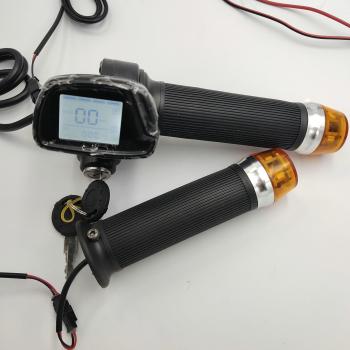 LCD Twist Throttle with Speedometer and Turning Light