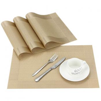 CHAOCHI Sets de Table PVC Antidérapant Lavable Résiste à la Chaleur Rectangulaire Vinyle Set de Table pour Restaurant, Table à Manger en Cuisine ou Salle à Manger, 45 x 30 CM Lot de 4 (Or)