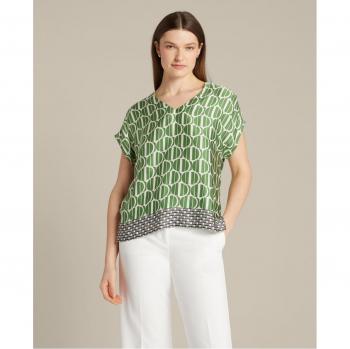 Blusa de satén con diseño exclusivo