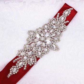 Correa de Ensueño con Diamantes de Vidrio