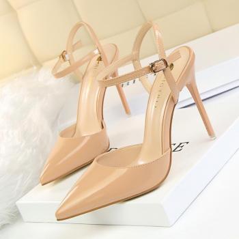 Sandali con tacco alto di 10,5 cm in pelle laccata per donna, stile europeo e americano, colore nudo