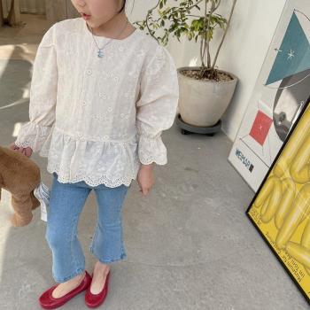 Camisa Infantil Holgada con Detalle Floral