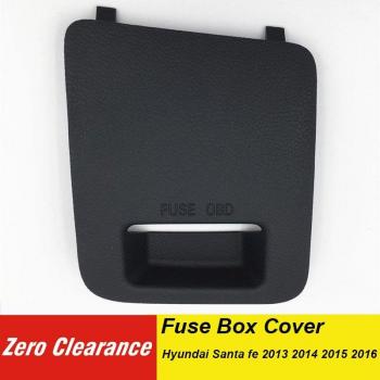 Boîtier de protection fusibles cabine 847532W100