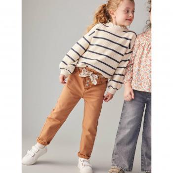 Pantalón Canela con Cinturón Floral para Niña