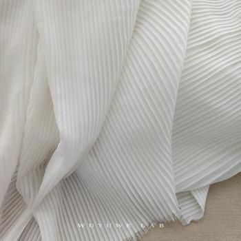 Tissu couture plissé noir et blanc 0.5 mètres
