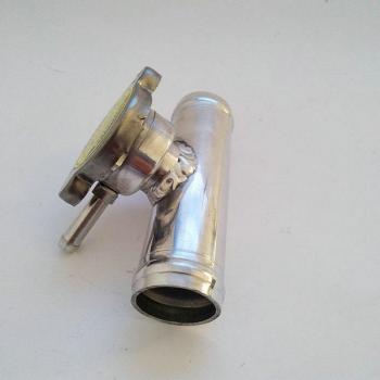 Conector Cuello Radiador 1-½ Aluminio