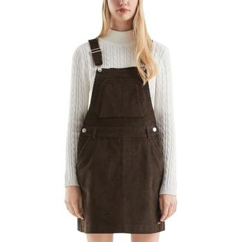 Verspieltes Latzkleid aus Cord