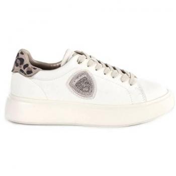 Size 8 US Female Blauer Sneakers in Ivory Beige
