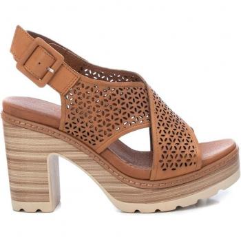 Carmela 68634 Sandalias de Tacón de Piel Camel con Hebilla