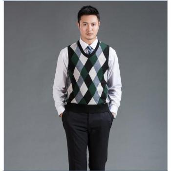 Men's Contrast Color Argyle Vest