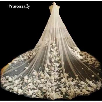 Wedding Veil with Rose Flower Appliques in White and Ivory