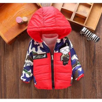 Niedlicher Wintermantel für Babys