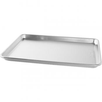 Nordic Ware Servierblech Halbformat