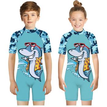 Ropa de playa para niños y adolescentes