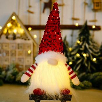 Gnomo Navideño con Luz LED y Lentejuelas