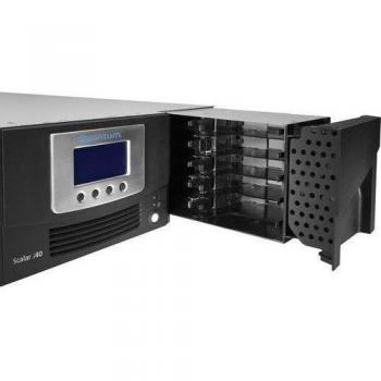 Quantum Scalar i40: Equipo de procesamiento de cintas LTO-6 con fuente de alimentación de 100-240 V