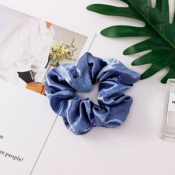 Scrunchies en soie pour femmes