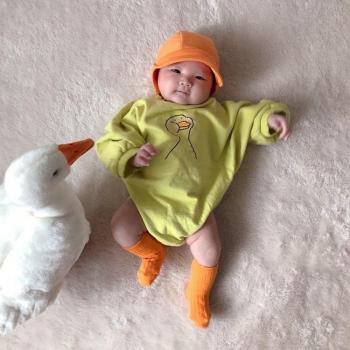 Body para niña y niño recién nacido con estampado de caricaturas