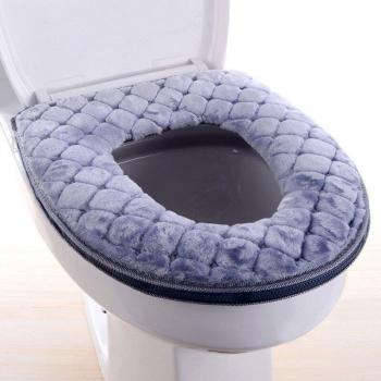 Komfortable WC Sitzabdeckung aus dickem Plüsch