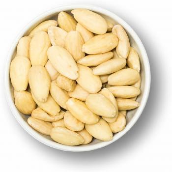 Gesunde ganze Mandeln ohne Haut – 1 kg, frisch und knackig