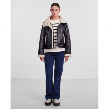 Chaqueta de Aviador Janelle de Pieces en Color Negro