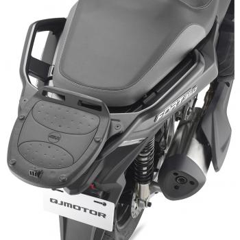 Universal SR9700 QJ Motor Fort Topcase Adapter von Givi