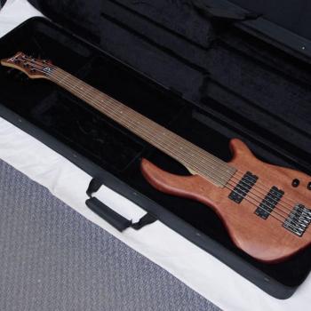 Dean Guitars Edge 1 Electric Bass Guitar
