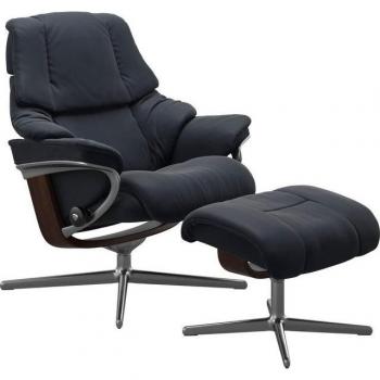 Stressless® Reno Relaxsessel – Set mit Hocker, Cross Base – Leder PALOMA in Blau (Shadow Blue Paloma) – Holzakzent Braun – Verfügbar in S, M, L