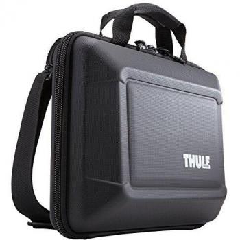 Thule Gauntlet 3.0 Hartschalen-Case für MacBook Pro 13 – Schwarz