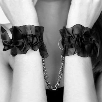 Algemas de Organza Frou Frou para Mãos
