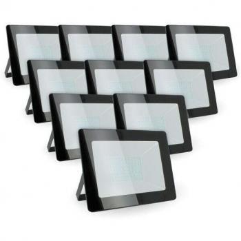 10x 100W LED-Scheinwerfer mit 4000K Lichtfarbe