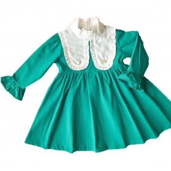 Tenue princesse vert pastel, manches longues, tissu doux