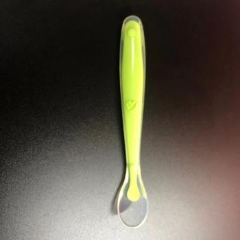 Assiette-Soupe Intelligente : Cuillère Flexible et Température pour Bébés