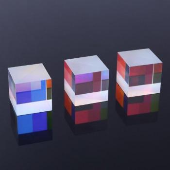 Dichroischer 20 mm Prismateller mit Kreuzdesign – RGB-Lichtspaltung