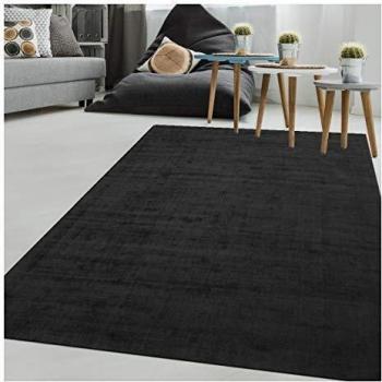 Tapis noir moderne 140x200 cm adapté au chauffage par le sol
