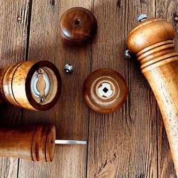 Multi-Purpose Oak Pepper Grinder