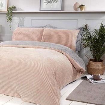 Sleepdown Champagne Reversible Fleece Duvet Cover with Pillowcases
