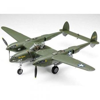 Tamiya 1/48 WWII Lockheed P-38F/G Lightning Model