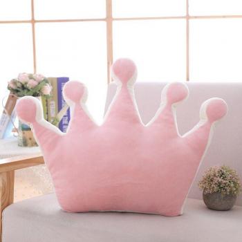 Almohada de algodón para bebé con corona