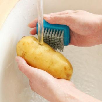 Finger Protection Vegetable Brush D08D